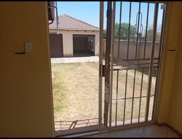 3 BEDROOM HOUSE FOR SALE IN BIRCH ACRES